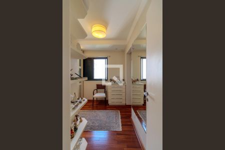 Apartamento para alugar com 160m², 3 quartos e 4 vagas Apartamento para alugar com 160m², 3 quartos e 4 vagasSuíte 3