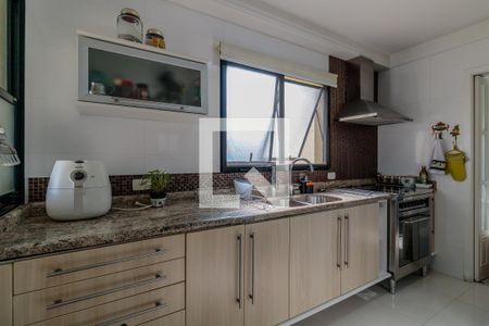 Apartamento para alugar com 160m², 3 quartos e 4 vagas Apartamento para alugar com 160m², 3 quartos e 4 vagasCozinha