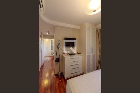 Apartamento para alugar com 160m², 3 quartos e 4 vagas Apartamento para alugar com 160m², 3 quartos e 4 vagasSuíte 3