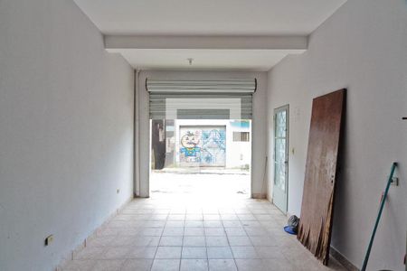 Casa para alugar com 250m², 3 quartos e 1 vaga Casa para alugar com 250m², 3 quartos e 1 vagaGaragem