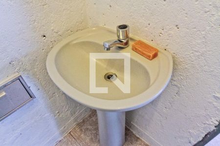 Casa para alugar com 250m², 3 quartos e 1 vaga Casa para alugar com 250m², 3 quartos e 1 vagaGaragem - banheiro