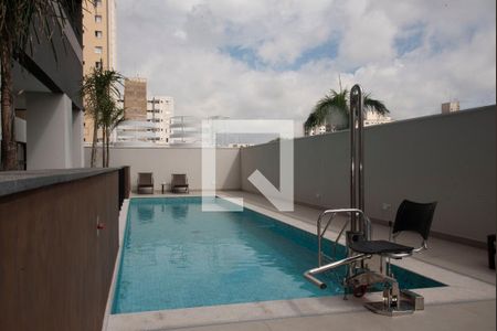 Studio para alugar com 26m², 1 quarto e sem vaga Studio para alugar com 26m², 1 quarto e sem vagaÁrea comum - Piscina