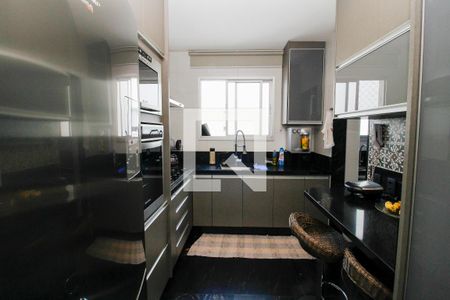 Apartamento à venda com 262m², 4 quartos e 4 vagas Apartamento à venda com 262m², 4 quartos e 4 vagasCozinha