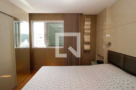 Apartamento à venda com 262m², 4 quartos e 4 vagas Apartamento à venda com 262m², 4 quartos e 4 vagasQuarto 4