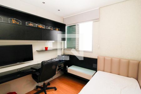 Apartamento à venda com 262m², 4 quartos e 4 vagas Apartamento à venda com 262m², 4 quartos e 4 vagasQuarto 2