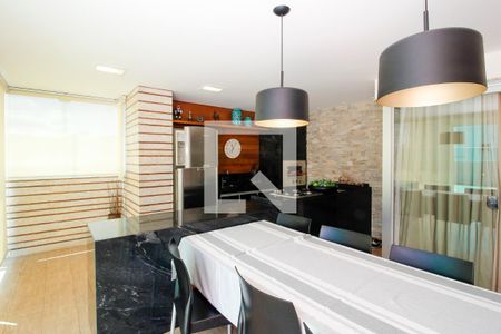 Apartamento à venda com 262m², 4 quartos e 4 vagas Apartamento à venda com 262m², 4 quartos e 4 vagasSala