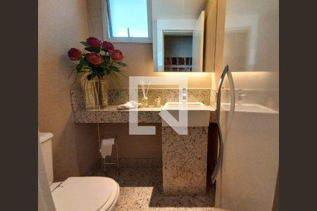 Apartamento à venda com 262m², 4 quartos e 4 vagas Apartamento à venda com 262m², 4 quartos e 4 vagasLavabo