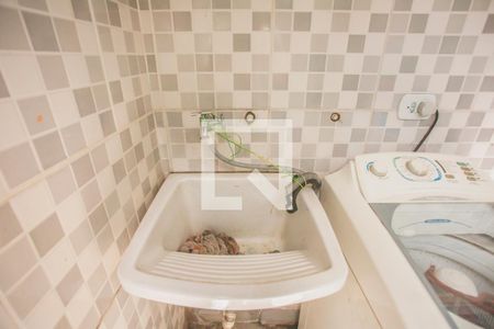 Casa à venda com 97m², 2 quartos e 1 vagaÁrea de Serviço