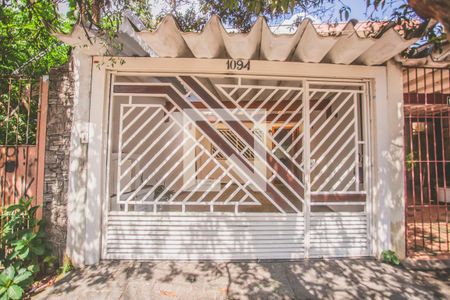 Casa à venda com 97m², 2 quartos e 1 vagaFachada