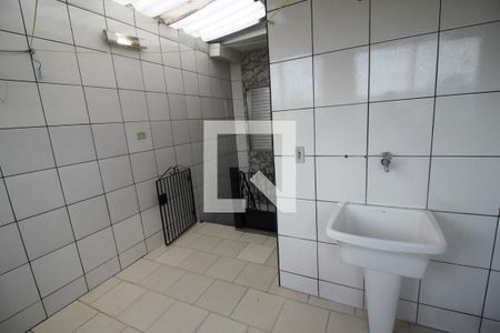 Casa para alugar com 150m², 2 quartos e 1 vagaÁrea de Serviço