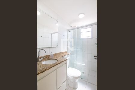 Apartamento à venda com 80m², 3 quartos e 2 vagasBanheiro 2