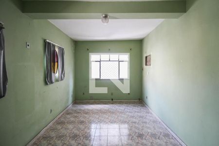 Quarto de casa para alugar com 1 quarto, 80m² em Cabuís, Nilópolis