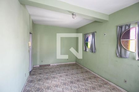 Quarto de casa para alugar com 1 quarto, 80m² em Cabuís, Nilópolis