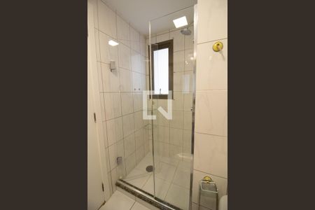 Banheiro da Suíte de apartamento à venda com 3 quartos, 79m² em Jardim Carvalho, Porto Alegre