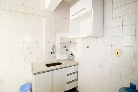 Cozinha de apartamento para alugar com 1 quarto, 54m² em Savassi, Belo Horizonte