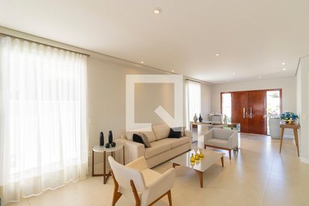 Sala de casa de condomínio para alugar com 3 quartos, 258m² em Swiss Park, Campinas