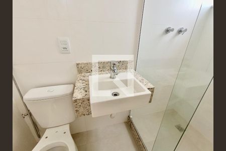 Apartamento para alugar com 65m², 2 quartos e 1 vaga Apartamento para alugar com 65m², 2 quartos e 1 vagaSuíte banheiro