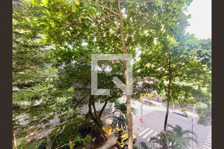 Sala vista  de apartamento para alugar com 2 quartos, 65m² em Leblon, Rio de Janeiro