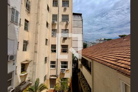 Apartamento para alugar com 65m², 2 quartos e 1 vaga Apartamento para alugar com 65m², 2 quartos e 1 vagaSuíte vista