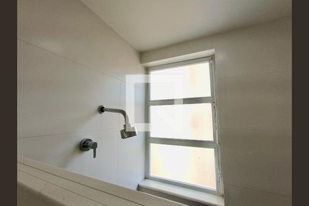 Apartamento para alugar com 65m², 2 quartos e 1 vaga Apartamento para alugar com 65m², 2 quartos e 1 vagaSuíte banheiro