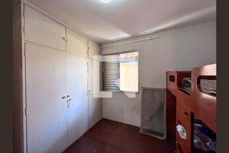 Casa à venda com 221m², 3 quartos e 3 vagasQuarto 2