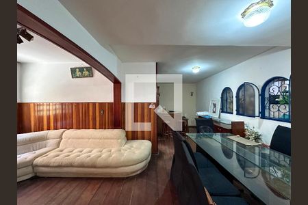 Sala de casa para alugar com 3 quartos, 221m² em Santo Amaro, São Paulo
