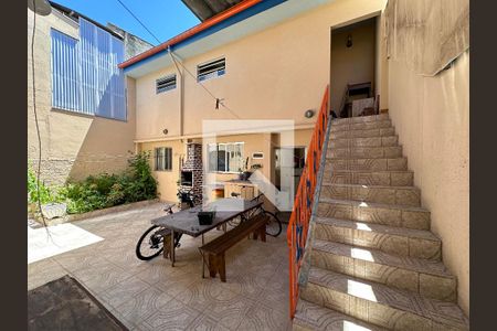 Casa à venda com 221m², 3 quartos e 3 vagasQuintal