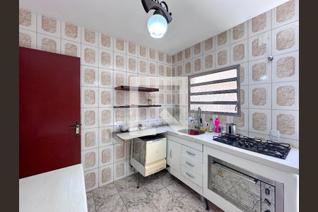 Casa à venda com 221m², 3 quartos e 3 vagasCozinha