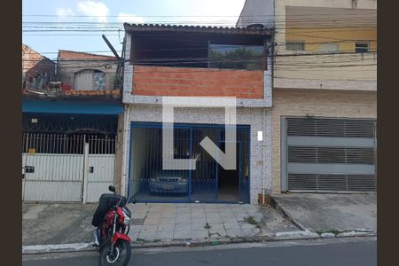Casa à venda com 125m², 2 quartos e 2 vagasFachada