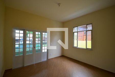 Sala de casa para alugar com 2 quartos, 120m² em Centro, Nilópolis
