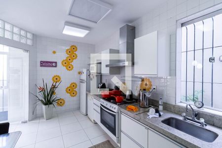 Casa para alugar com 350m², 6 quartos e 2 vagasCozinha