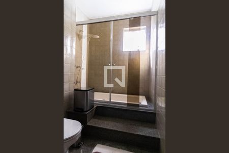 Casa para alugar com 350m², 6 quartos e 2 vagasBanheiro da suíte 2