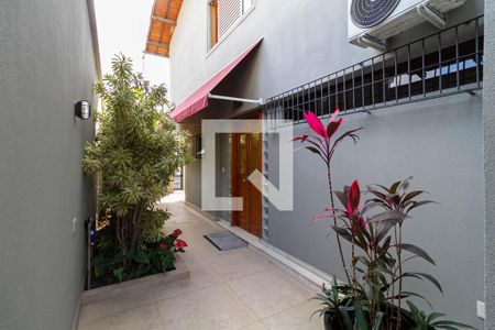 Casa para alugar com 350m², 6 quartos e 2 vagasEntrada