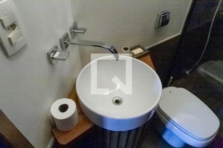 Casa para alugar com 350m², 6 quartos e 2 vagasBanheiro social 2