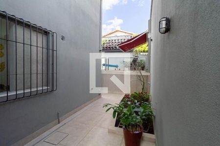 Casa para alugar com 350m², 6 quartos e 2 vagasCorredor lateral