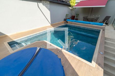 Casa para alugar com 350m², 6 quartos e 2 vagasÁrea comum - Piscina