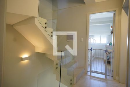 Casa à venda com 218m², 3 quartos e 2 vagasAcesso a solto