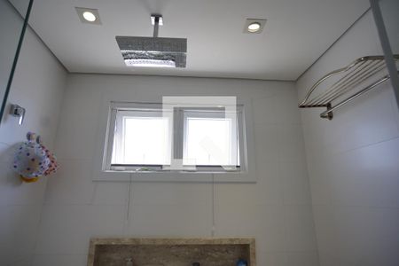 Casa à venda com 218m², 3 quartos e 2 vagasBanheiro suite