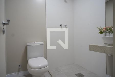 Casa à venda com 218m², 3 quartos e 2 vagasBanheiro Social 