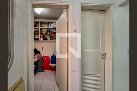 Apartamento para alugar com 116m², 3 quartos e 1 vaga Apartamento para alugar com 116m², 3 quartos e 1 vagaCozinha e Área de Serviço