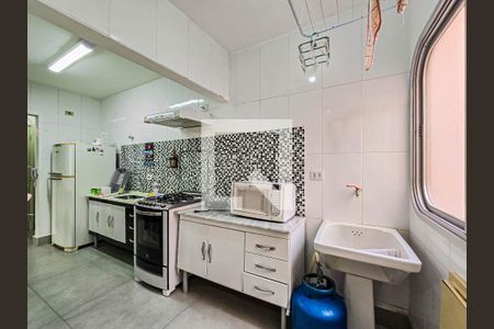 Apartamento para alugar com 116m², 3 quartos e 1 vaga Apartamento para alugar com 116m², 3 quartos e 1 vagaCozinha e Área de Serviço