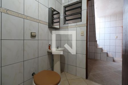 Casa à venda com 253m², 3 quartos e 8 vagasBanheiro de serviço