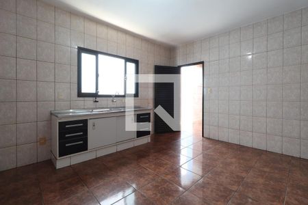 Casa à venda com 253m², 3 quartos e 8 vagasCozinha