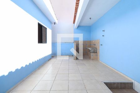 Casa à venda com 253m², 3 quartos e 8 vagasLavanderia