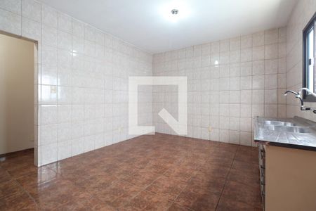 Casa à venda com 253m², 3 quartos e 8 vagasCozinha