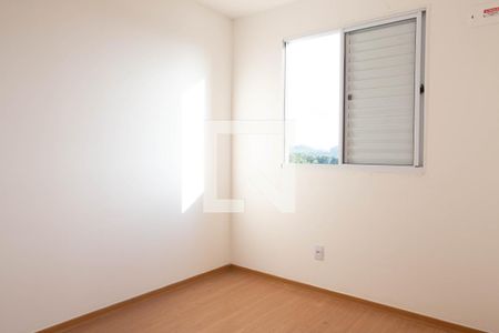 Quarto 2 de apartamento para alugar com 2 quartos, 46m² em Parque São Vicente, Mauá