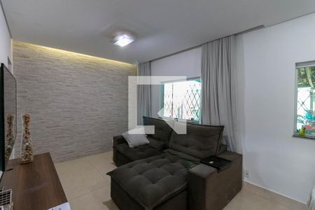 Sala de casa para alugar com 3 quartos, 138m² em Vista Alegre, Belo Horizonte