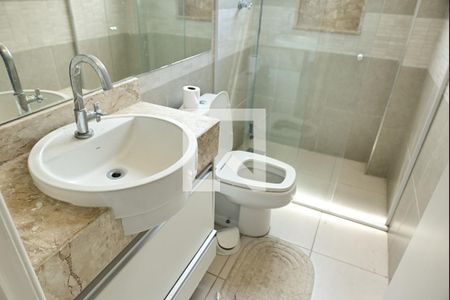 Banheiro  de apartamento para alugar com 1 quarto, 45m² em Vila Assuncao, Praia Grande