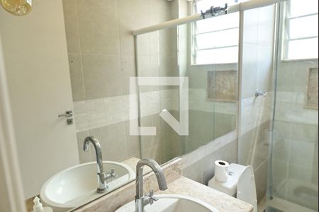 Banheiro  de apartamento para alugar com 1 quarto, 45m² em Vila Assuncao, Praia Grande