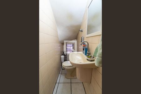 Casa à venda com 210m², 3 quartos e 2 vagasLavabo